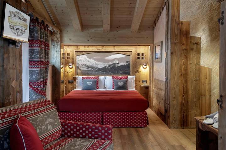 Hôtel pour 2 personnes, avec Balcon et Jacuzzi ainsi que Sauna et Vue à Breuil-Cervinia - 2