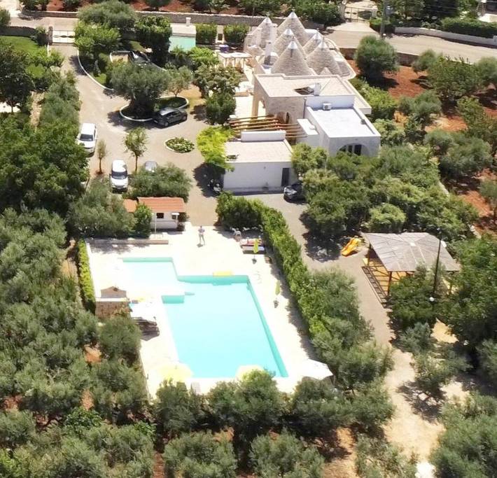 Agriturismo per 2 persone, con Terrazza e Giardino nonché Piscina e Panorama a Locorotondo