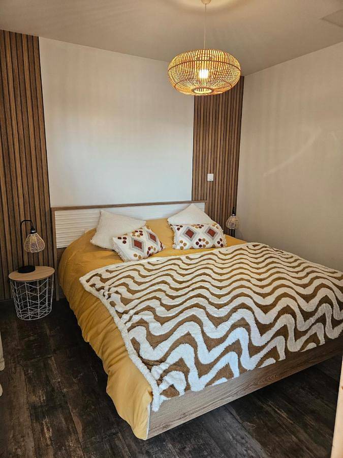 Location de vacances pour 4 personnes, avec jardin à Lussant