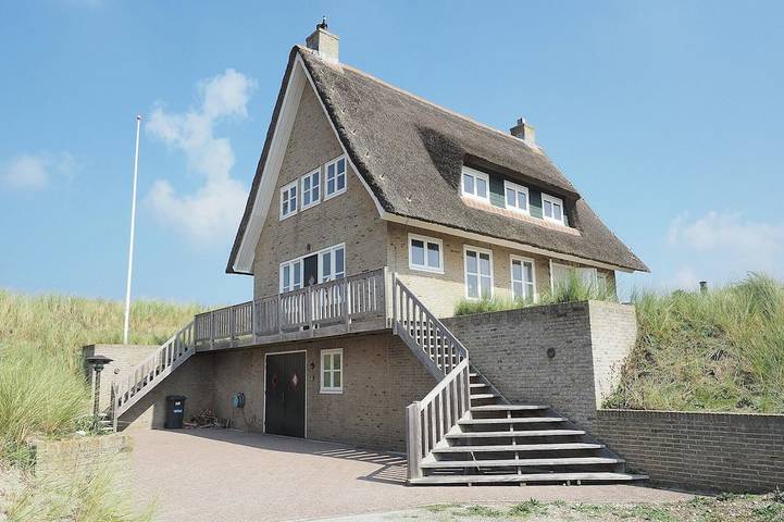 Ferienhaus für 6 Personen, mit Terrasse und Garten in Terschelling