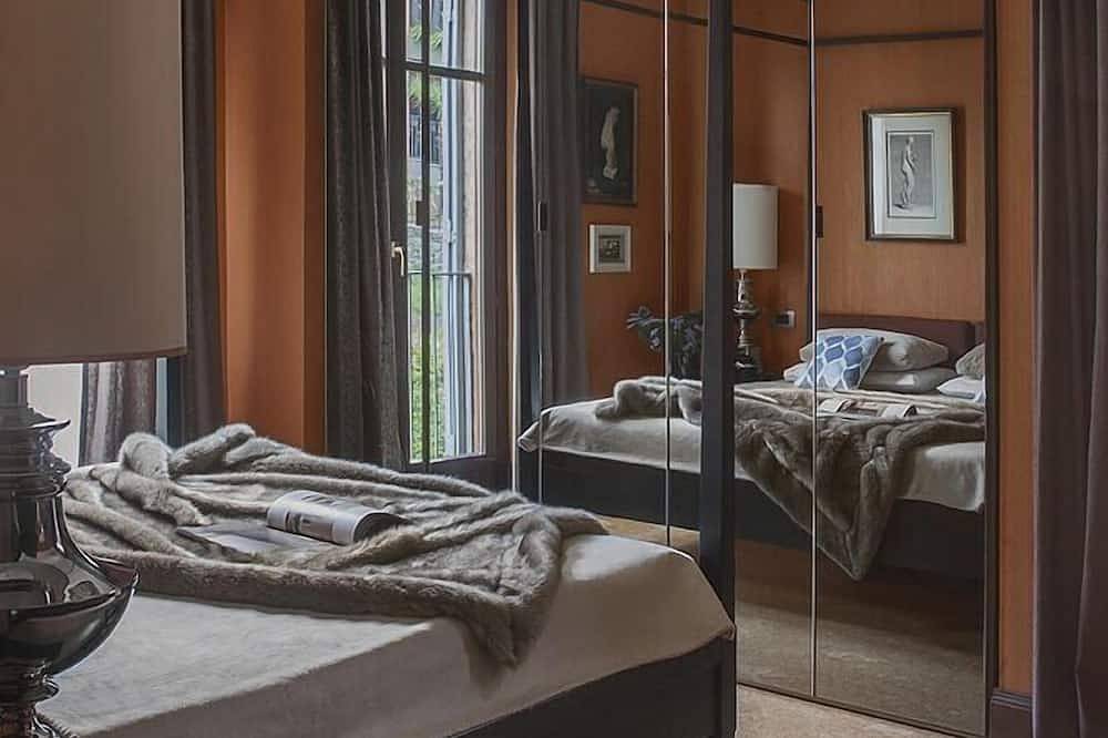 Geheel appartement, Anna lake view apartment with pool in Oggebbio, Gemeente Oggebbio