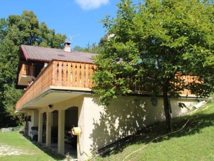 Location de vacances pour 6 personnes, avec jardin à Pugny-Chatenod - 4