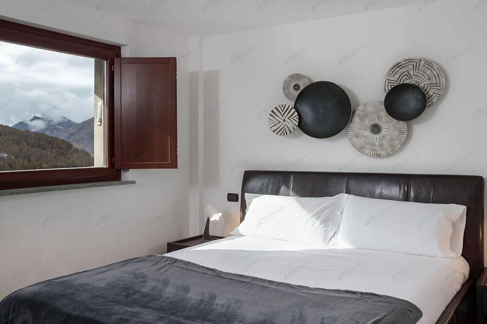 Entire apartment, Maison Skis Aux Pieds – Panoramic Ski-In/Ski-Out Apartment | Cervinia in Cervinia, Valtournenche