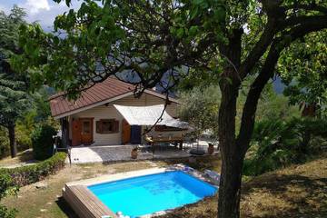 Location de vacances pour 8 personnes, avec jardin et balcon à Camporosso