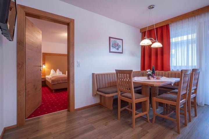 Ferienwohnung für 4 Personen, mit Balkon und Sauna in Ried im Zillertal