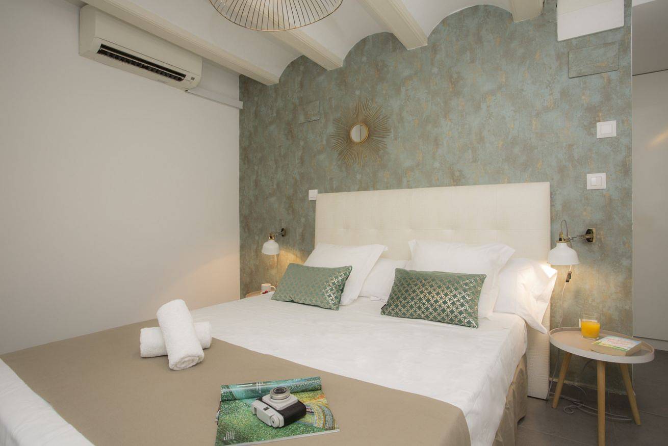 Entire apartment, Botanico Room I in Valencia City Centre, Valencia