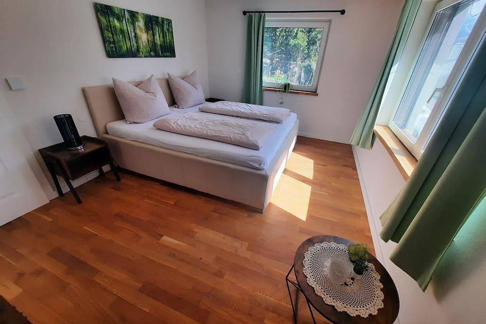 Ganze Wohnung, Apartment \"Prinzip Hoffnung\" - Appartement/Fewo, Dusche, Wc, 2 Schlafräume in Bürs, Brandnertal