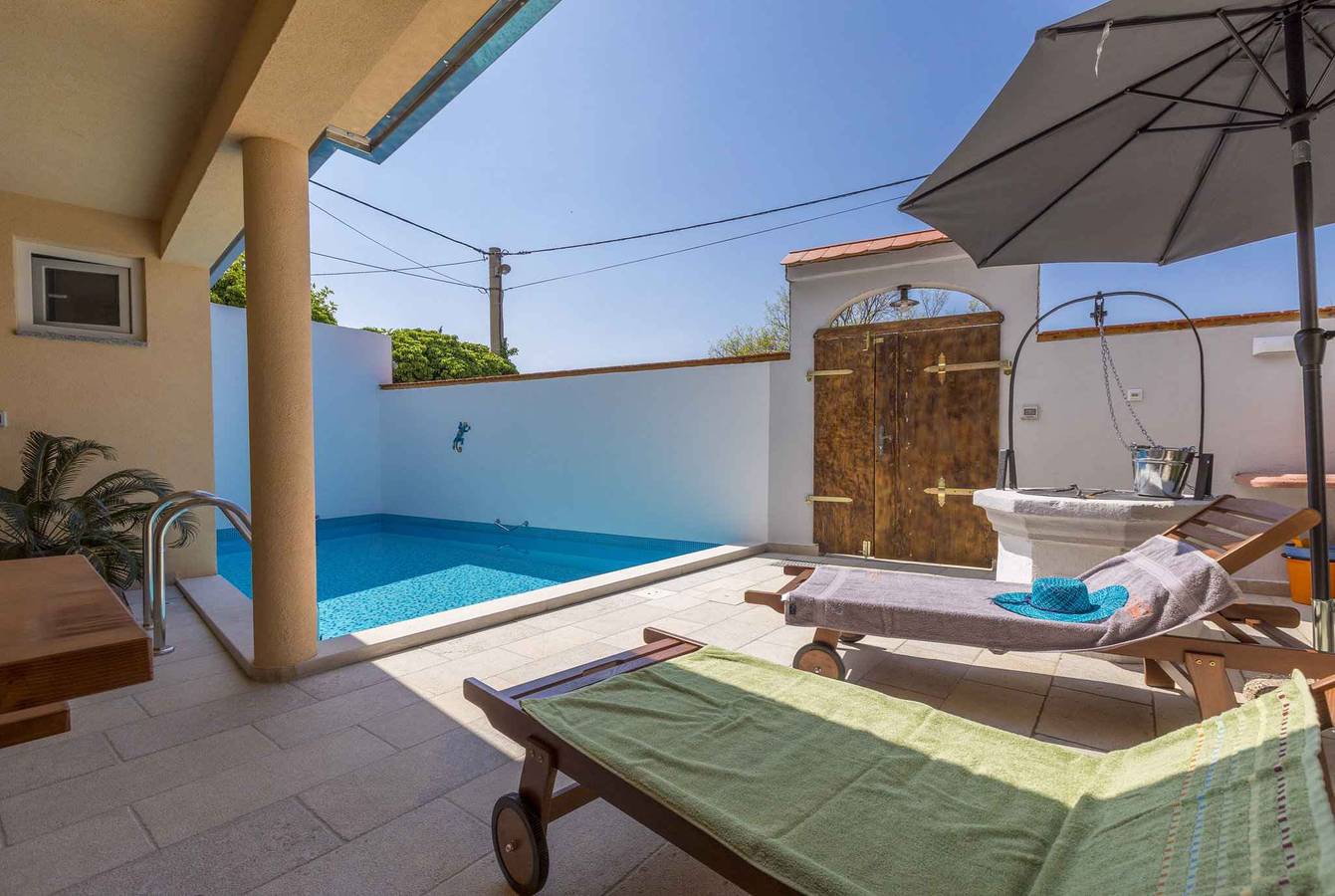 Vakantiehuis in buitenzwembad in Tribalj, Primorje-Gorski Kotar