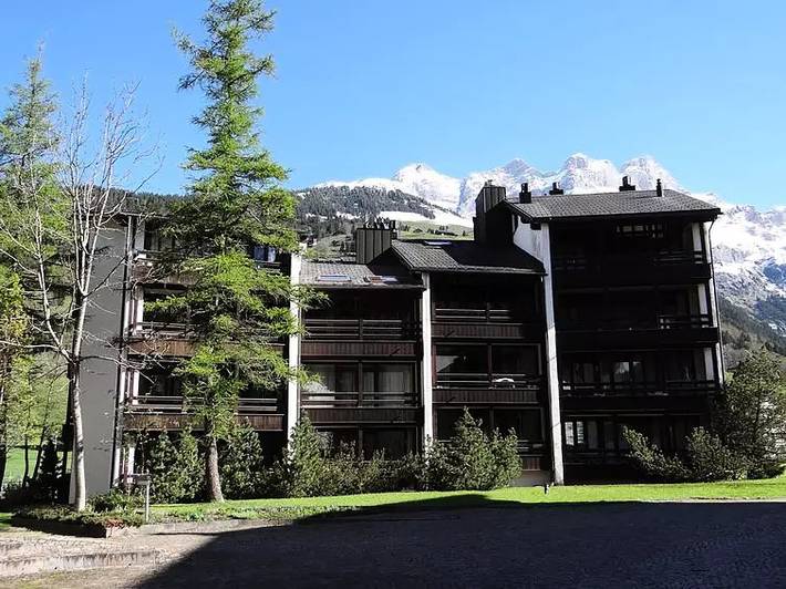 Gîte pour 2 personnes, avec sauna ainsi que balcon et piscine à Engelberg - 2
