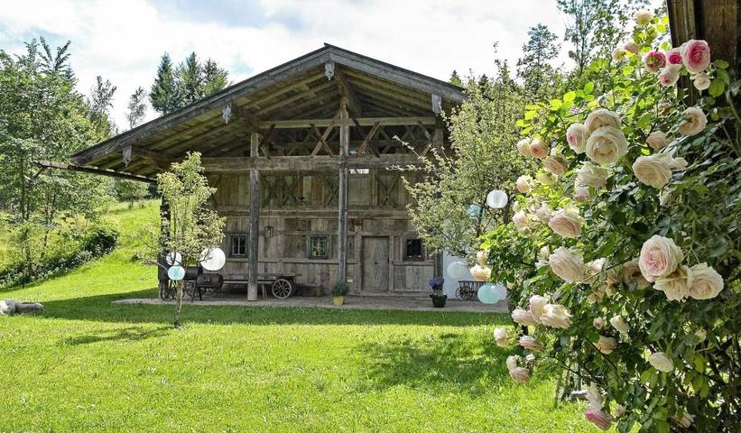 Ferienwohnung für 4 Personen, mit Terrasse und Garten sowie Ausblick