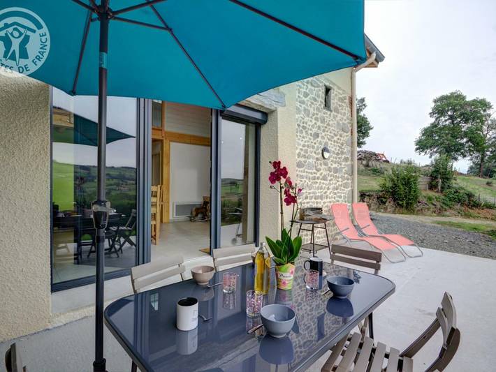 Gîte pour 5 personnes, avec Terrasse et Jardin à Saint-Christo-en-Jarez