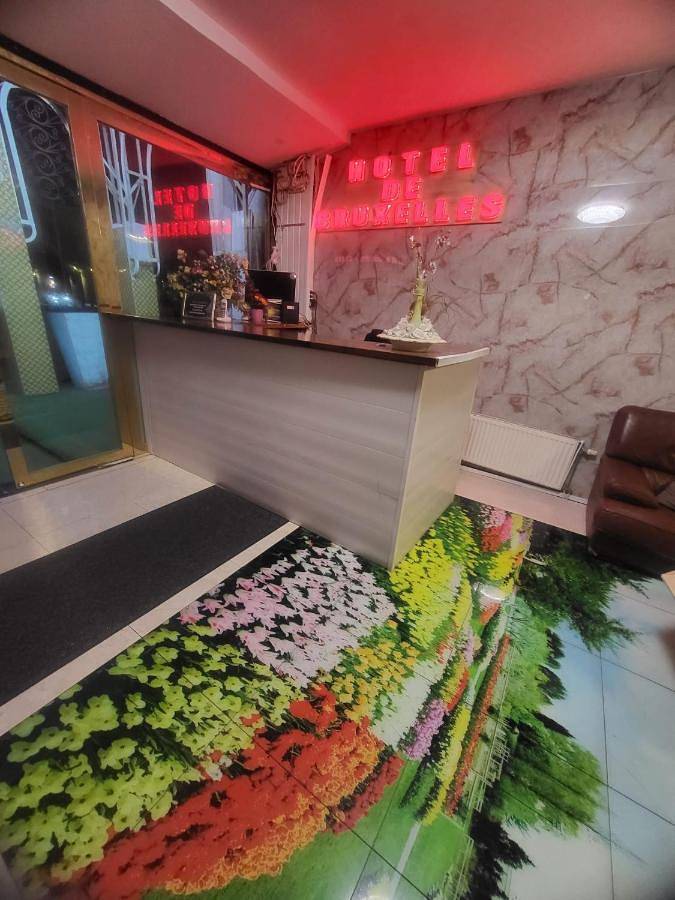 Hôtel pour 2 personnes, avec terrasse dans Gare De Bruxelles Midi - 4