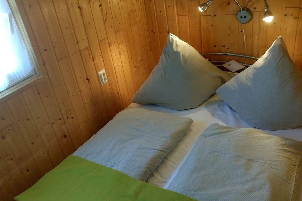 Gemütliches Häuschen direkt am Nordseedeich. Perfekt für Urlaub mit Hund. in Warwerort, Dithmarschen