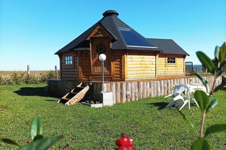 Gîte pour 2 personnes, avec terrasse et jardin