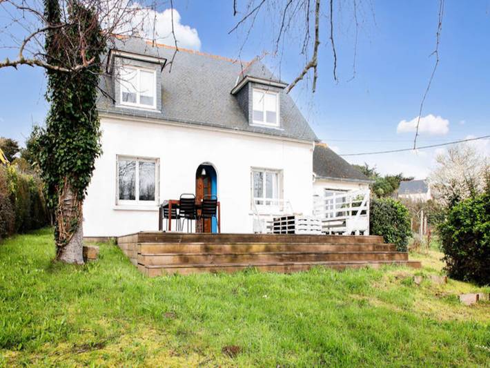 Gîte pour 6 personnes, avec jardin dans Dahouët