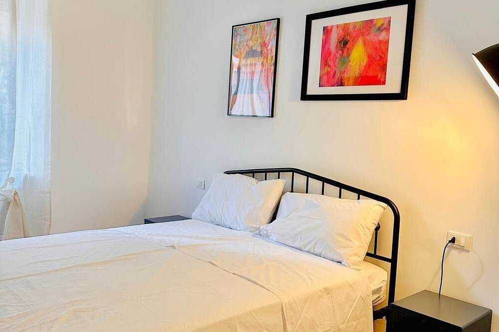 Apartamento entero, In the center of Pescara 300 m. from the sea Entire apartment just renovated in Pescara, Costa Adriatica Abruzzo