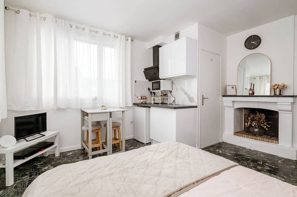 Entire apartment, L'Ecrin de Camille et Marie in Bobigny, Seine-Saint-Denis