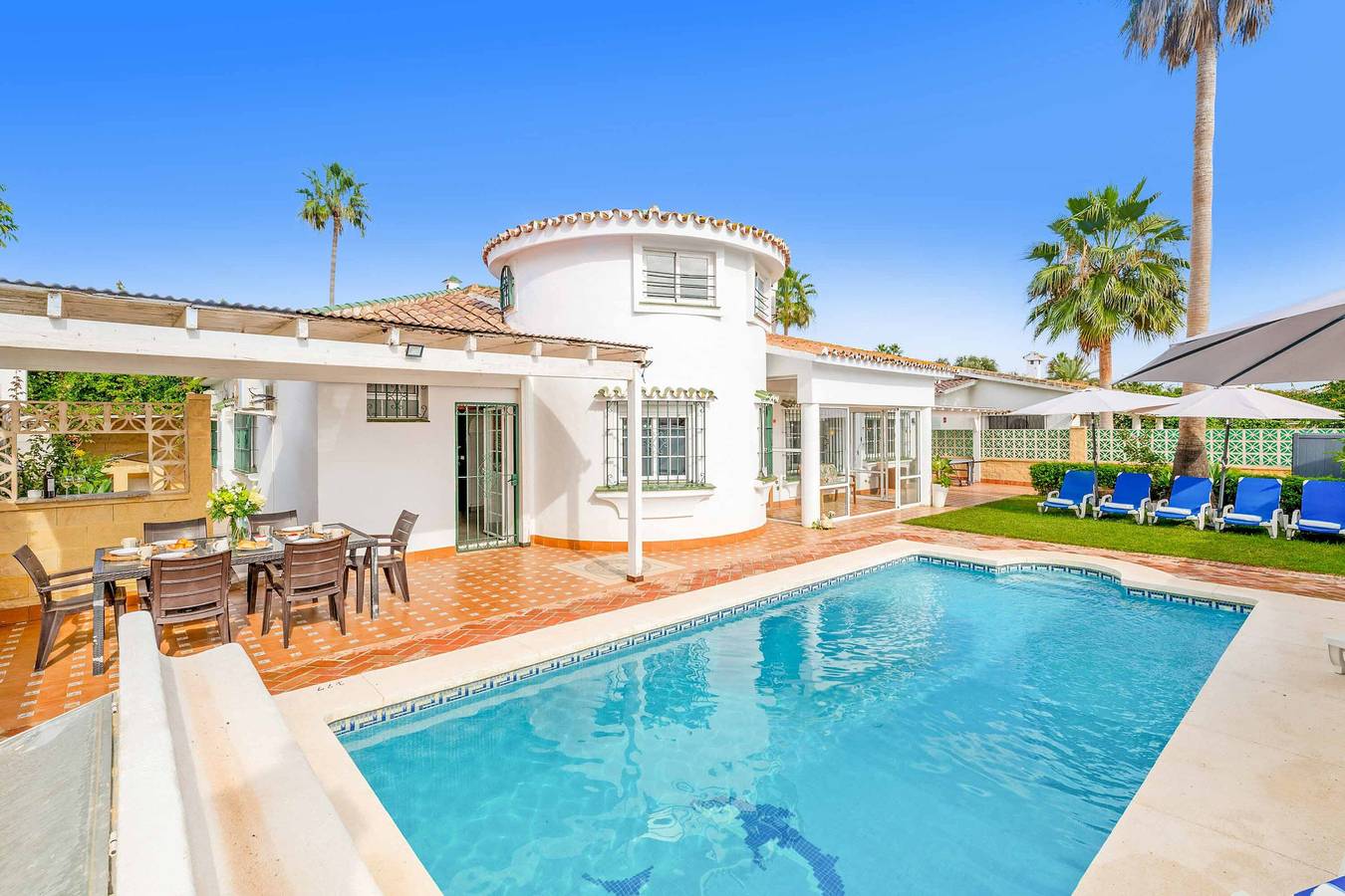 Finca voor 9 Personen in Vilas de Costalita, Estepona