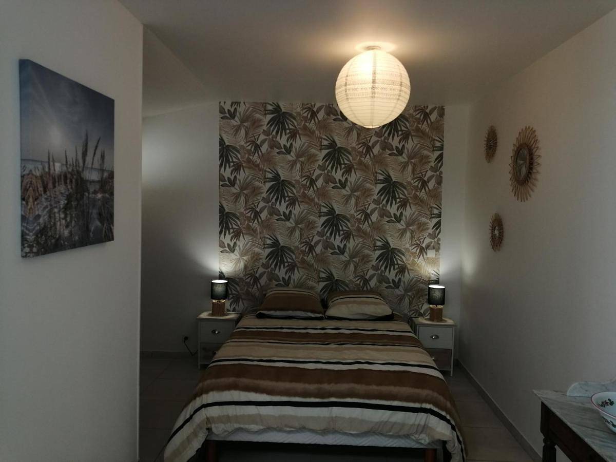 Double Room with Private Bathroom in La Tremblade, Côte de Beauté