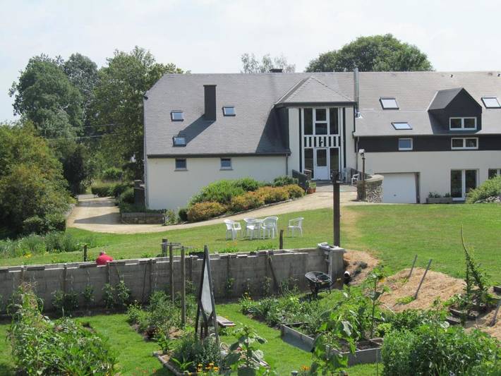 Location de vacances pour 18 personnes, avec vue ainsi que sauna et jardin à Sainte-Ode - 4