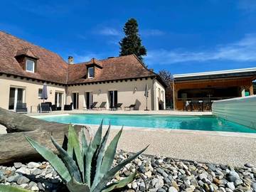 Cottage pour 2 personnes, avec piscine ainsi que jardin et jacuzzi à Sarlat-la-Canéda
