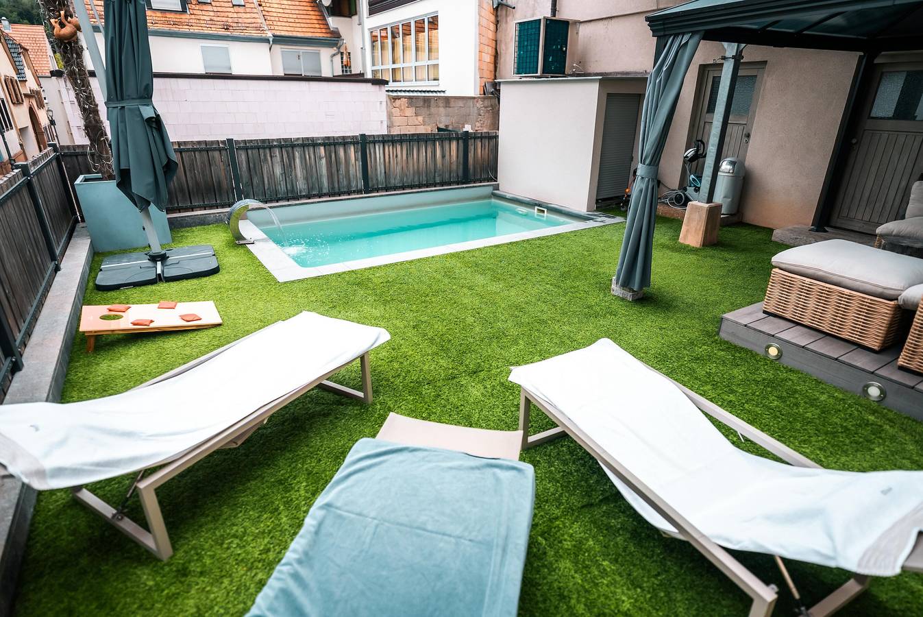 Ferienhaus 'Spessart Oase' mit privatem Pool, privater Terrasse und Wlan in Marktheidenfeld, Spessart-Mainland