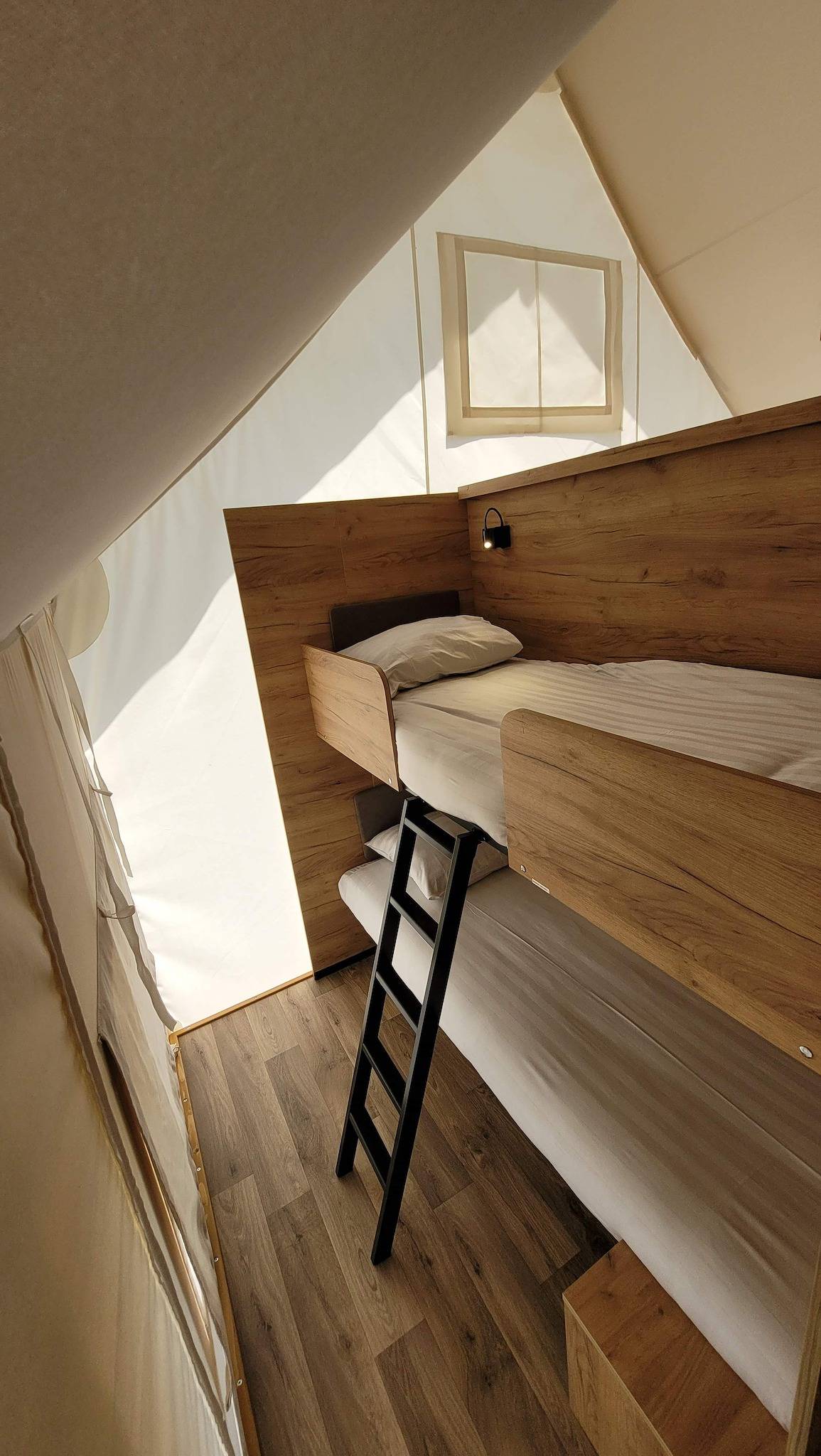 Europarcs Poort van Maastricht — Glampingtent Luxe 4+2 in Hoge Kempen
