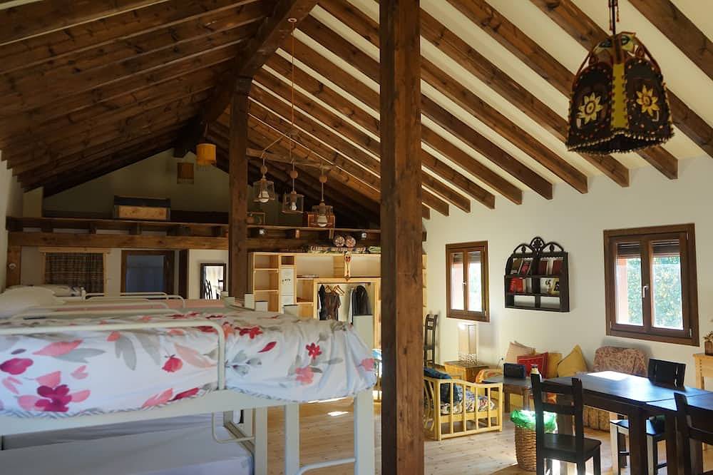 La Senda Tourist Hostel (Las Médulas) in Carucedo, El Bierzo