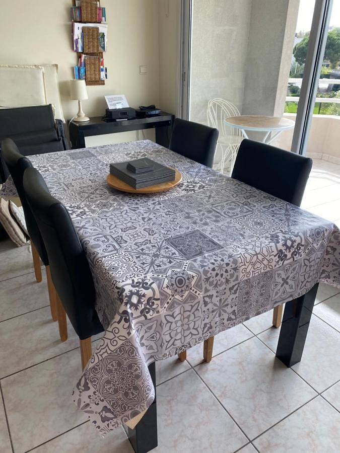 Gîte pour 4 personnes, avec vue et balcon dans Gare D Antibes - 3