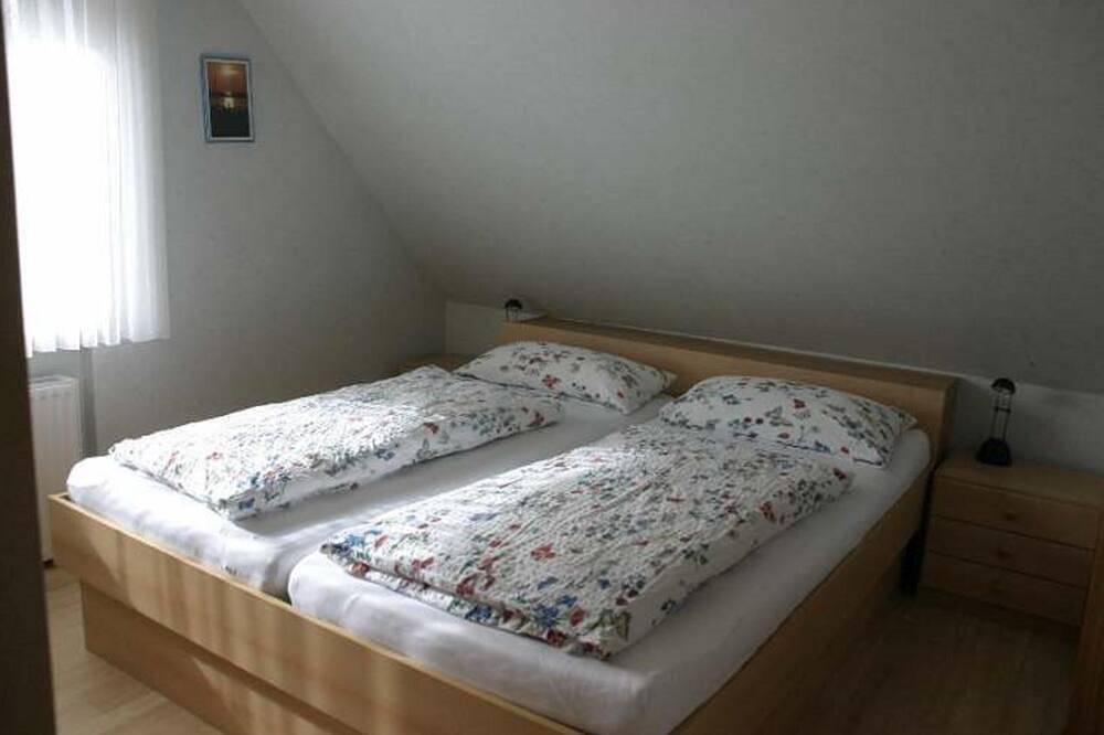 Ganze Wohnung, Ferienwohnung Pidder Lyng Fw 4 – strandnah, mit Wlan & Terrasse in Utersum, Föhr