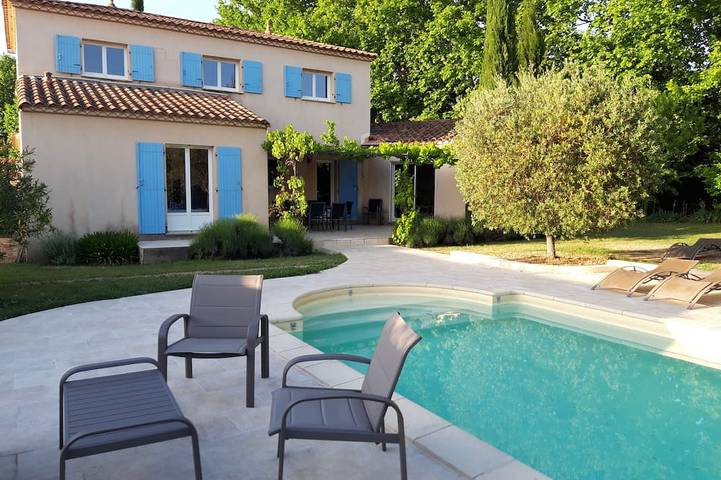 Villa voor 10 personen, met tuin in Eyragues