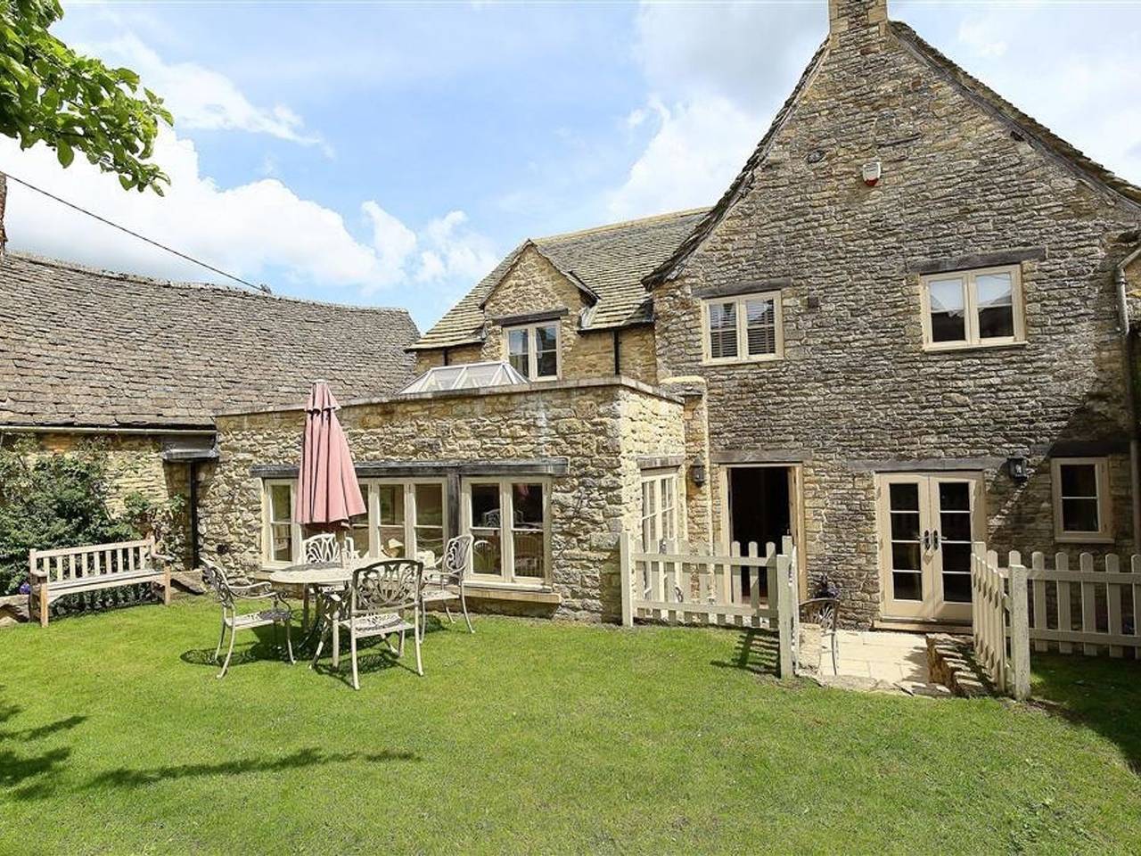 The Coach House in Burford, Oxfordshire
