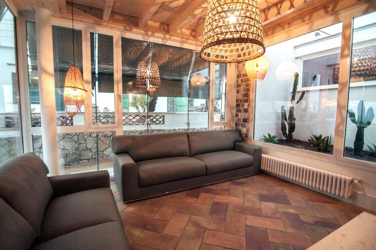 B&B Sant Pol - Adults Only in Platja de les Escaletes (Sant Pol de Mar), Sant Pol de Mar