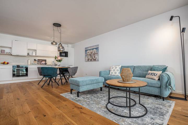 Appartement entier, Appartement de vacances pour 3 personnes avec balcon in Müritzer Wiesen, Graal-Müritz