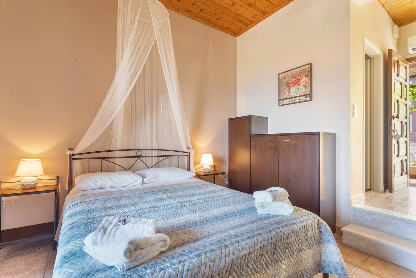 Entire studio, Studio Apartment 'Two Adults No 2' with Sea View, Wi-Fi and Air Conditioning in Nikiana, Alexandros