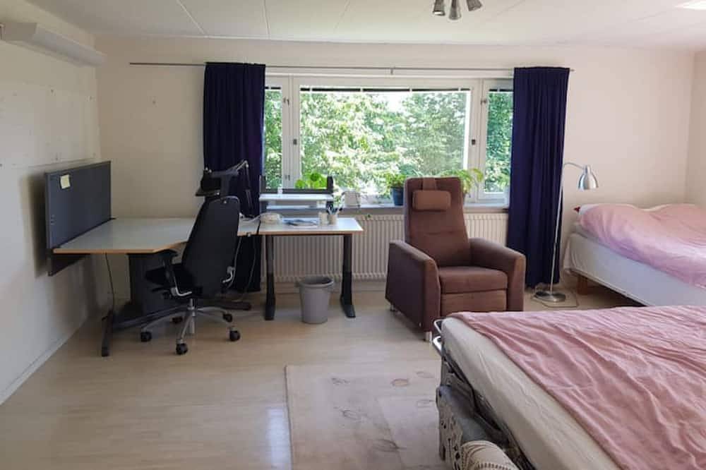 Ganze Wohnung, Apartment close to Gothenborg city center and nature. Free parking & fast wifi. in Mölndal, Västergötland