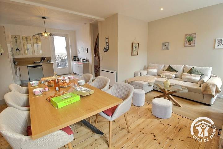 Gîte pour 6 personnes, avec terrasse dans Port De Plerin - 4