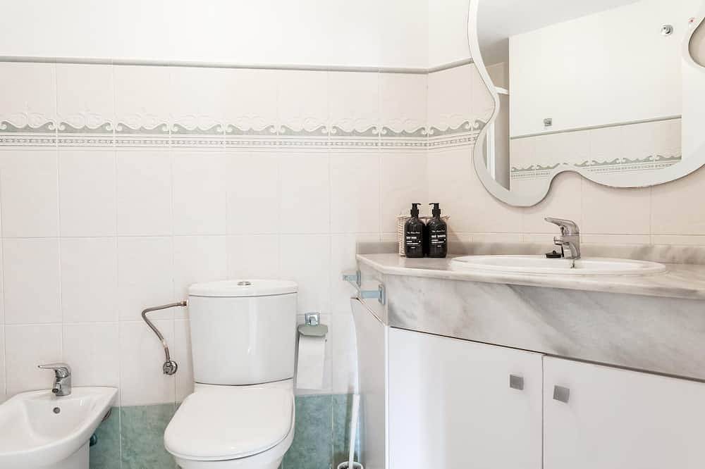 2 bedroom beautiful home in Carmona in Carmona, Sevilla Province