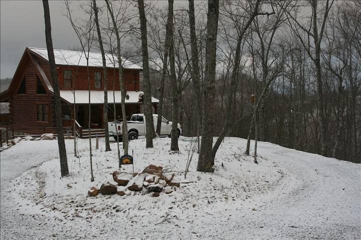 Log cabin for 8 people, with terrace in Fontana Lake