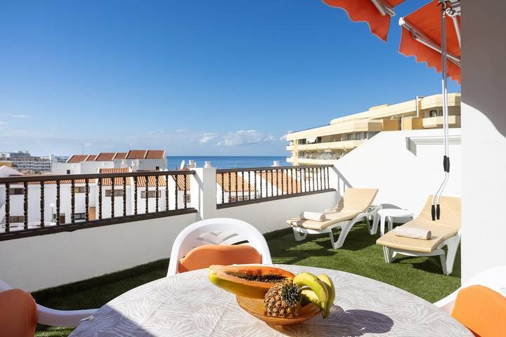 Apartamento para 4 personas, con Terraza y Piscina en Puerto Colon