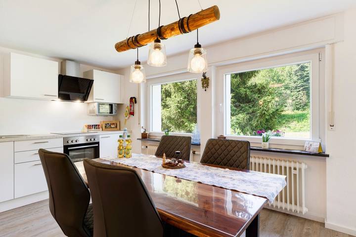 Appartement entier, "Appartement de vacances au Vogelhaus" avec vue sur la montagne, terrasse privée et Wi-Fi in Hundsbach, Forbach
