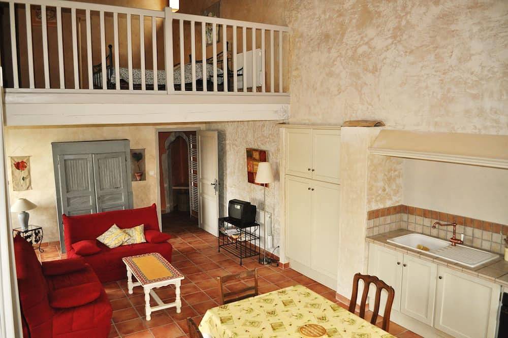 Charmantes Ferienhaus im Herzen der Altstadt von villagede Adhemar Guard in La Garde-Adhémar, Nyons und Umgebung