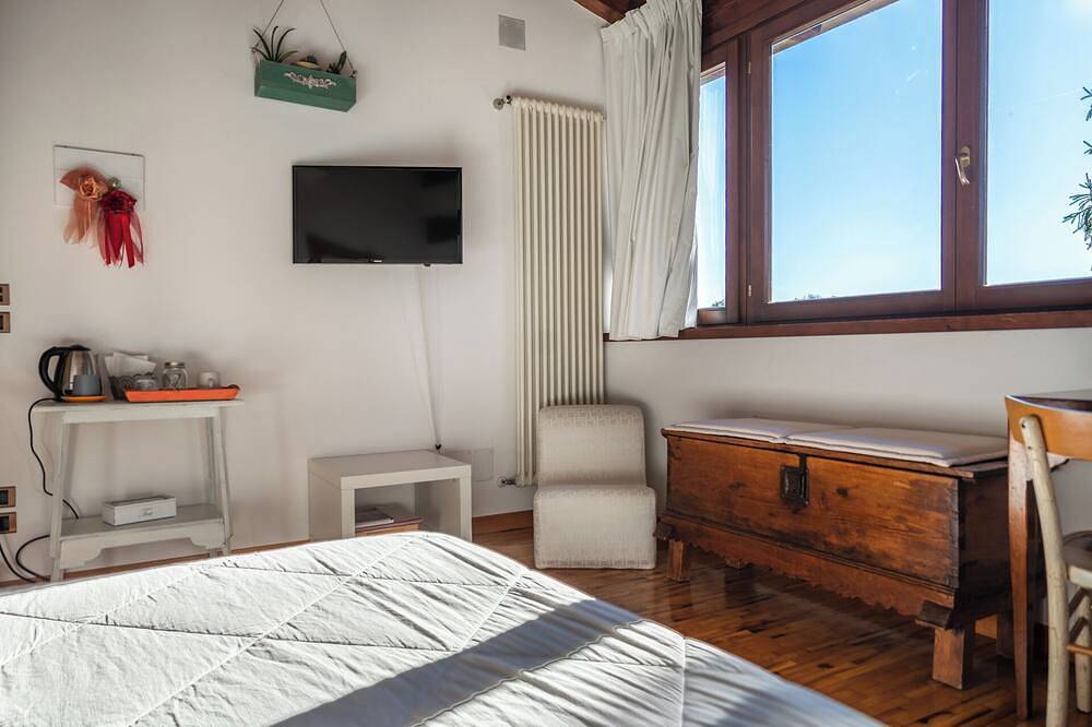 Rosy25 - Beautiful rustic cottage in touch with nature in Bassano del Grappa, Provincia de Vicenza
