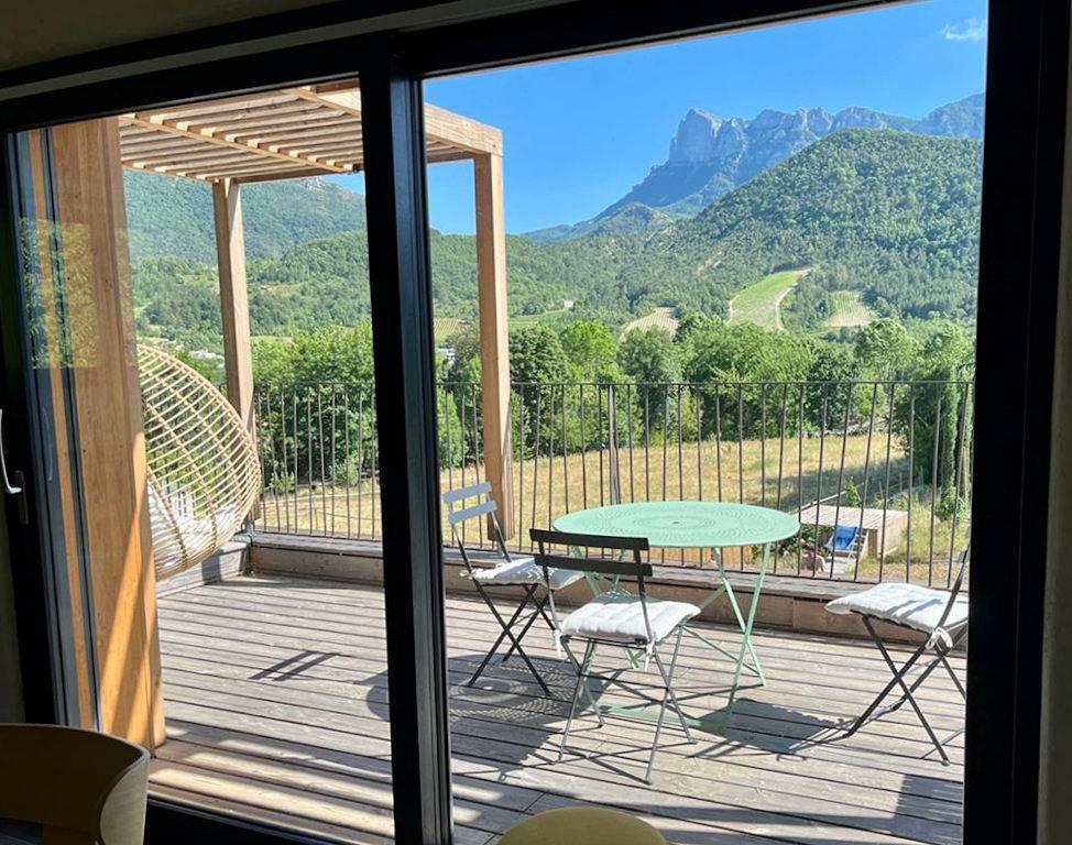 Gîte de charme écologique et contemporain avec vue, 4/6 pers. in Saillans, Région de Die
