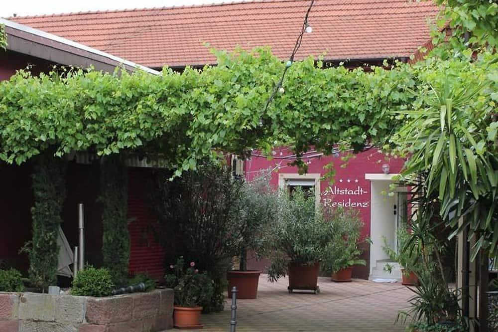 Doppelzimmer Superior 4P - Altstadt-Residenz in Wachenheim, Pfälzer Rheinebene