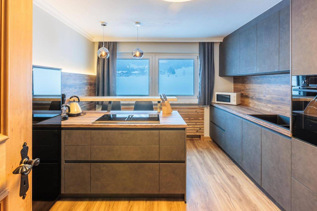 Four-Bedroom Chalet with Terrace in Mayrhofen, Zillertaler Alpen