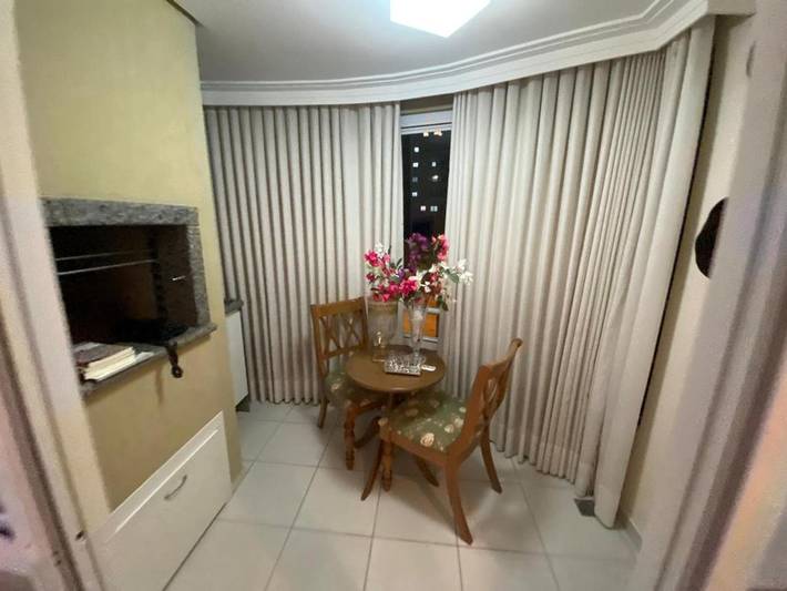 Casas e apartamentos de temporada para 2 pessoas, com balcão e vista em Araranguá