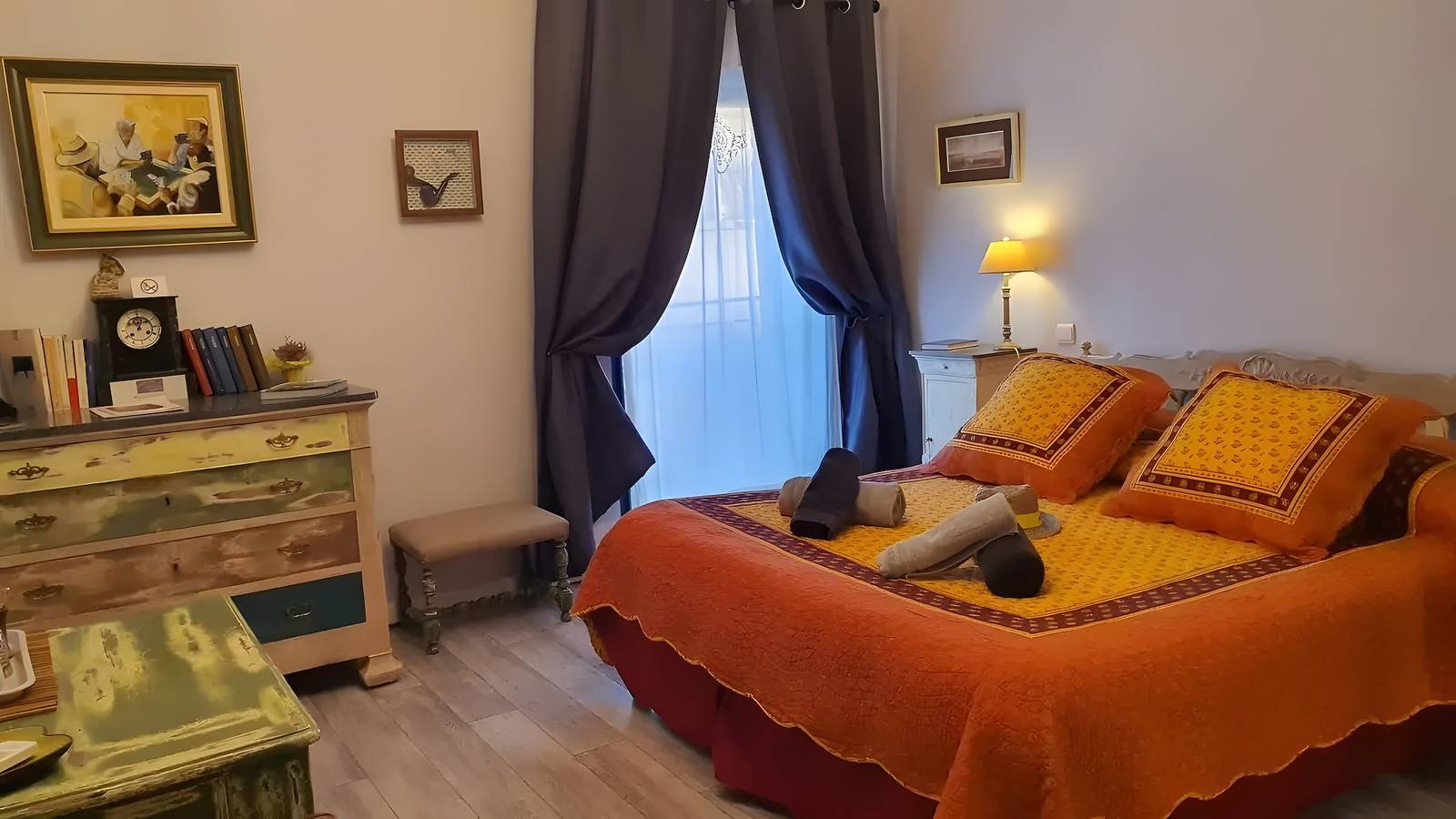 Casa de huéspedes 'Chambre Marcel Pagnol' con terraza compartida, Wi-Fi y aire acondicionado in Bernis, Costa mediterránea (Francia)