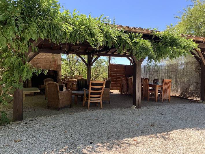 Gîte pour 20 personnes, avec piscine ainsi que terrasse et jardin, animaux acceptés à Bergerac - 4