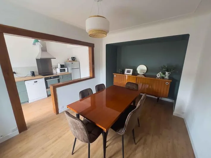 Two-Bedroom House in Rochecorbon, Région de Tours